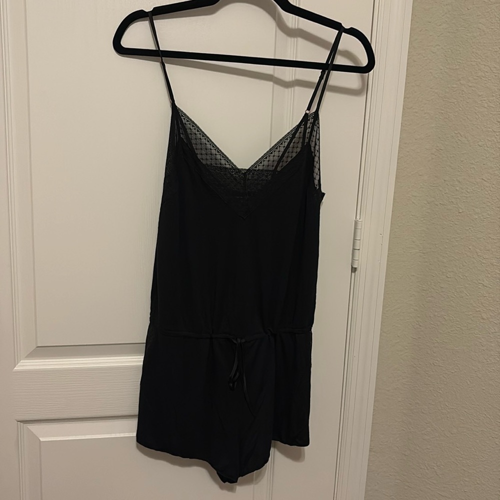 Medium VS romper